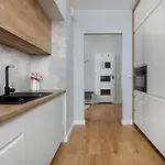 Bright Two Bedroom In With Air Conditioning And Parking By Renters Vratislav