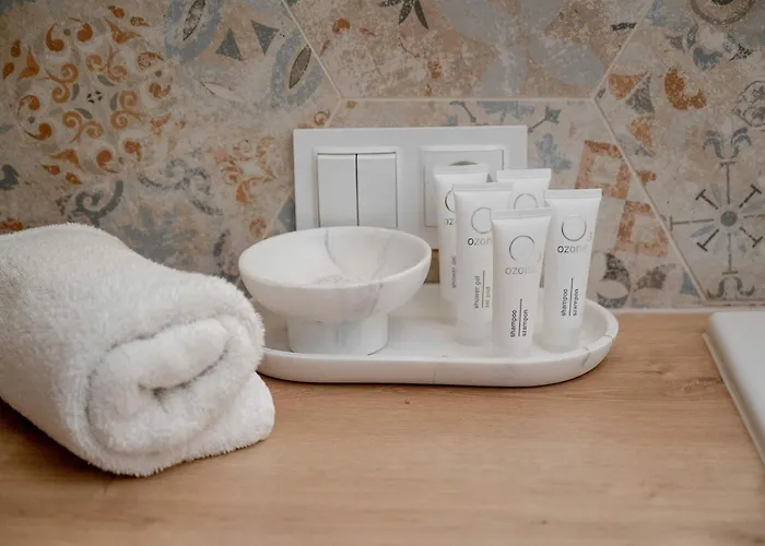 Apartment Bright Two Bedroom In With Air Conditioning And Parking By Renters Breslau